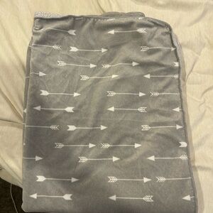 Gray Blanket with White Arrow Pattern
